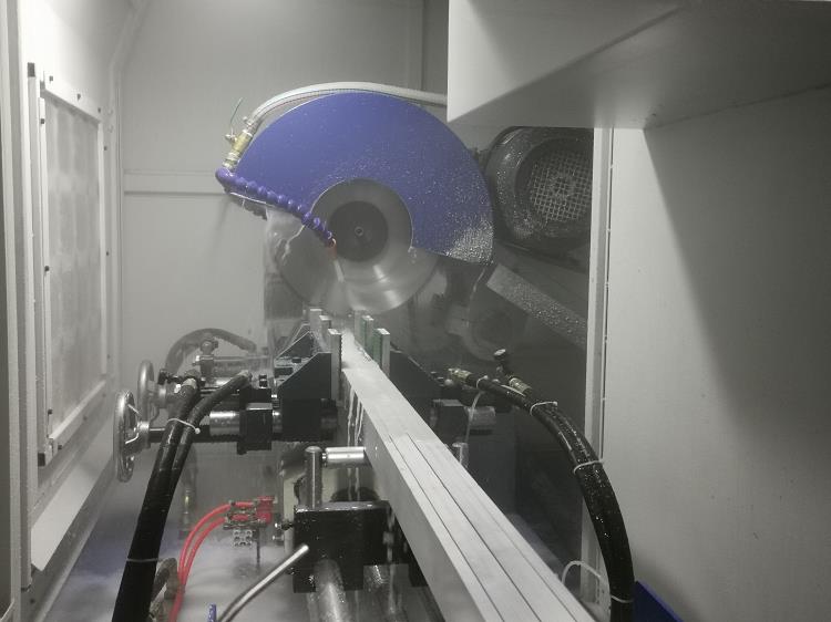 5.Auto cutting machine(001).jpg